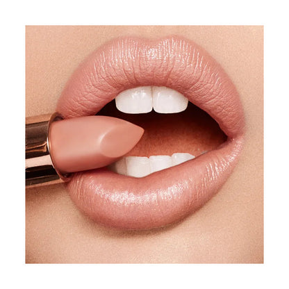 Charlotte Tilbury | K.i.s.s.i.n.g Lipstick | Labial En Barra