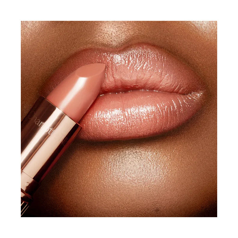 Charlotte Tilbury | K.i.s.s.i.n.g Lipstick | Labial En Barra
