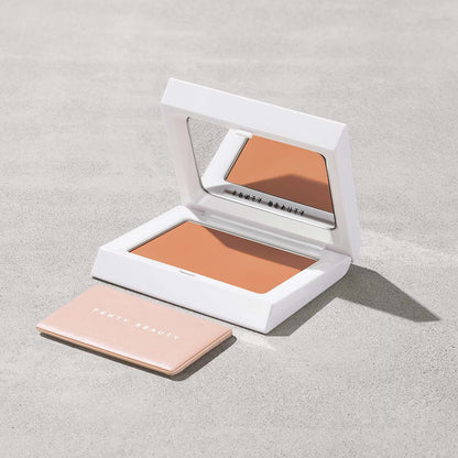 Fenty Beauty | Bright Fix | Polvo Fijador Compacto 8g