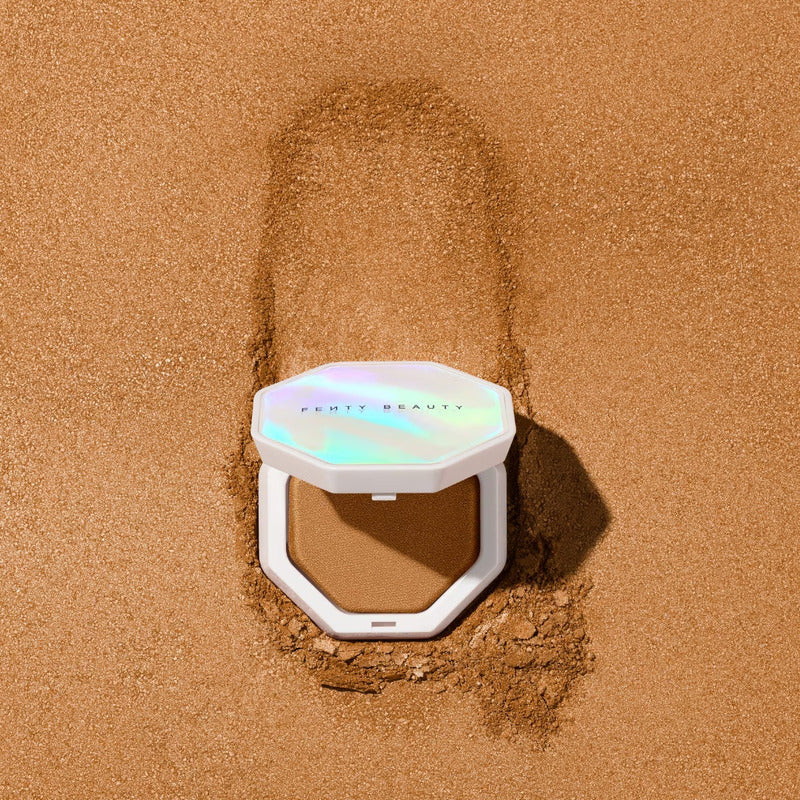 Fenty Beauty | Demi Glow Highlighter | |luminador En Polvo