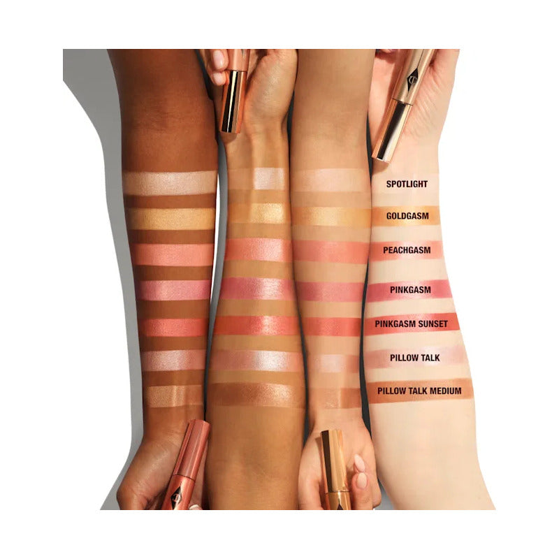 Charlotte Tilbury | Glowgasm | Rubor Iluminador Líquido Peachgasm
