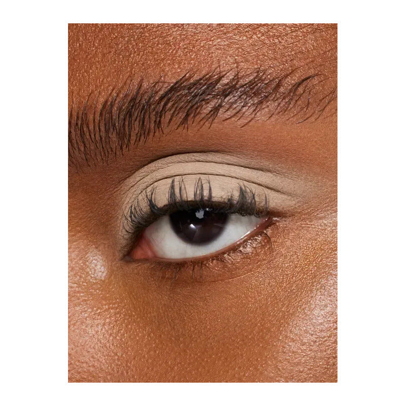 About Face | Matte Fluid Eye Paint | Sombra Liquida -4.5ml Smell Before Rain