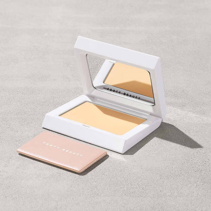 Fenty Beauty | Bright Fix | Polvo Fijador Compacto 8g